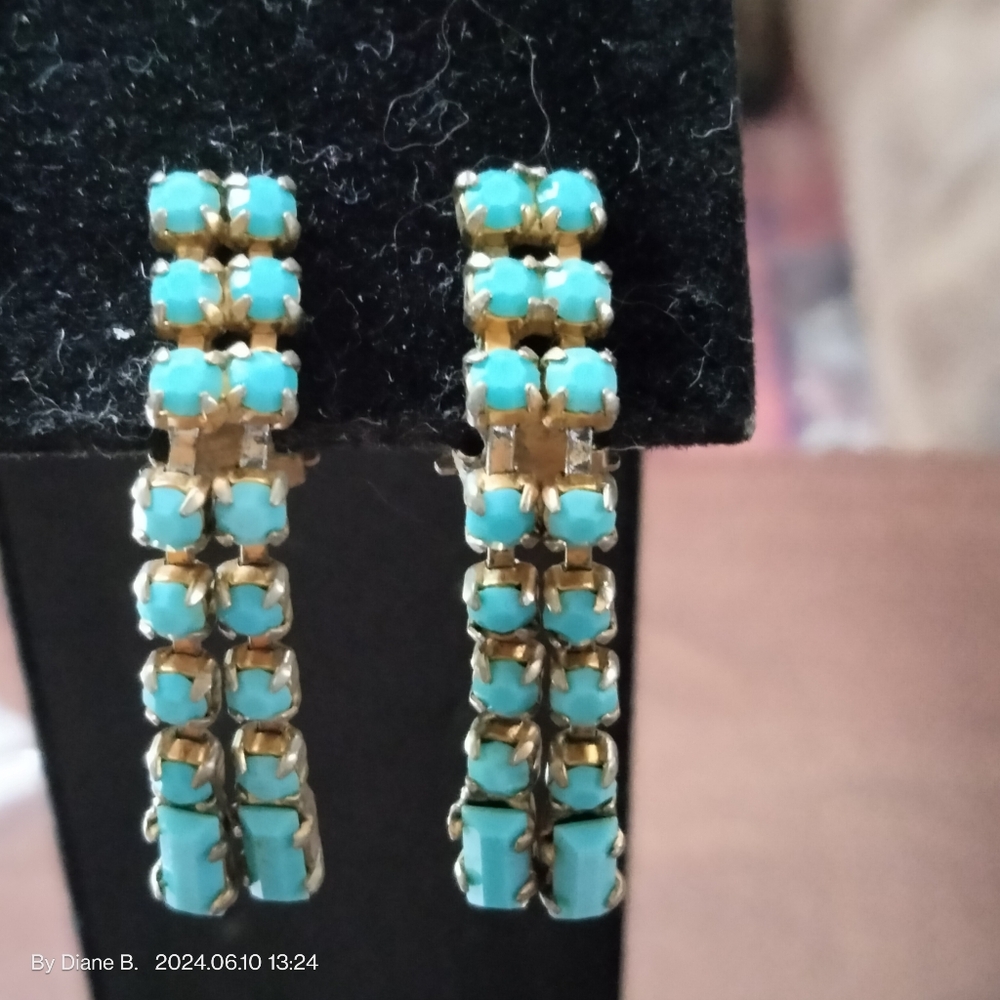 Vintage Turquoise Dangle Clasp Earrings